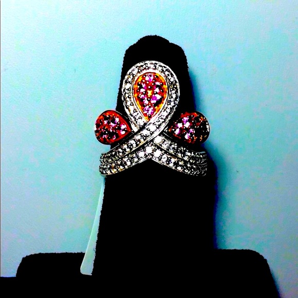 FLASH SALE. 1 HOUR. THIS IS A BUBBLE GUM PINK RING - Picture 1 of 15